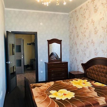 Квартира В Центре Бишкека! Kültér fotó