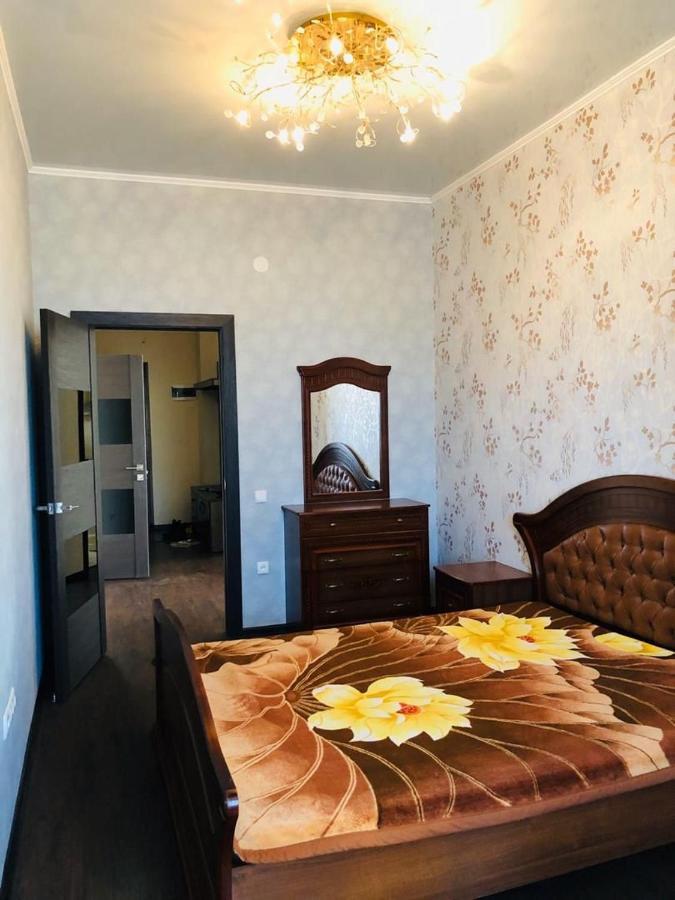 Квартира В Центре Бишкека! Kültér fotó